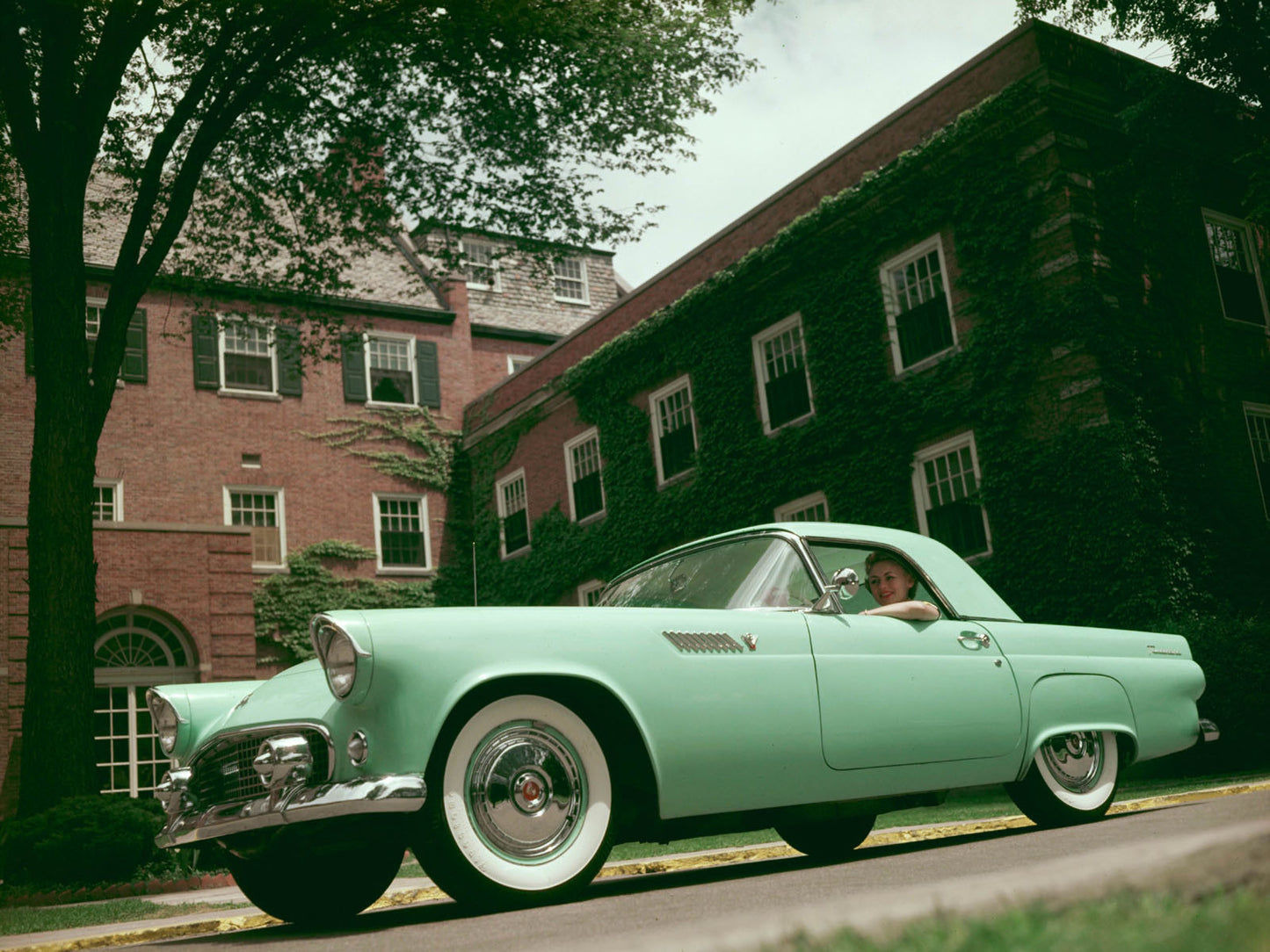 1955 Ford Thunderbird with hardtop 0400-8332